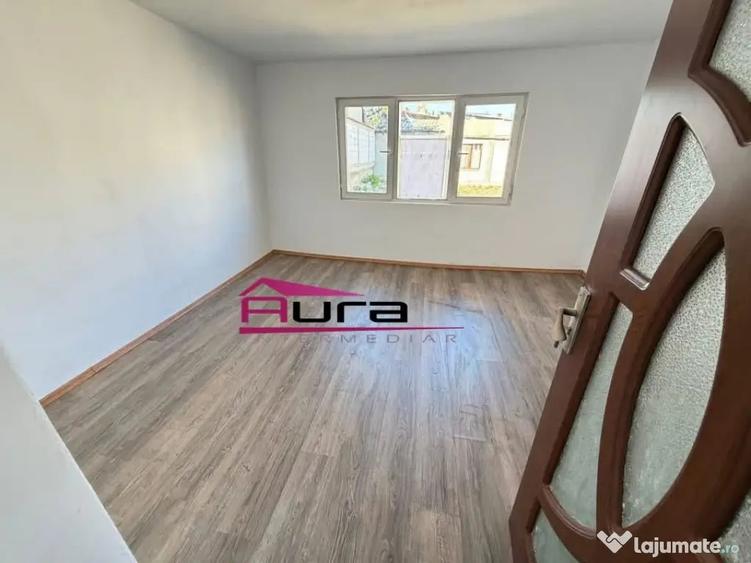 Casă cu 3 camere cu Teren 230 Mp în Central