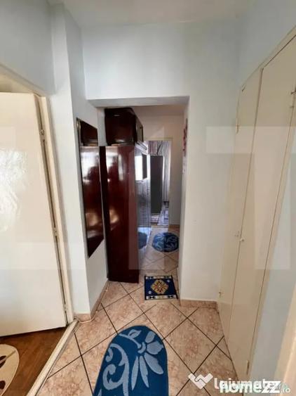 Apartament cu 3 camere semidecomandat în Nord