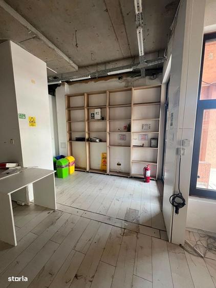 Spațiu comercial, de 240 mp, în Ultracentral
