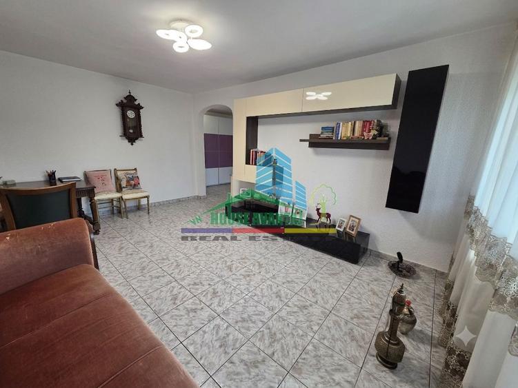 Apartament cu 3 camere decomandat în Ultracentral