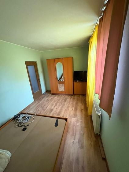 Casă cu 4 camere în Valea Mare