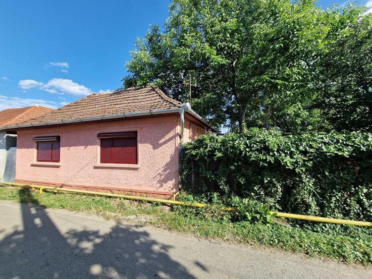 Casă cu 4 camere în Suplacu de Barcău