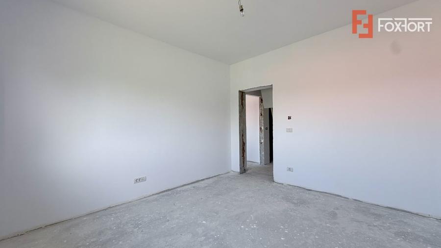 Duplex cu 5 camere cu Canalizare în Moșnița Veche