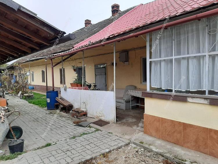 Casa cu 4 apartamente | Teren 762mp | Potential investitie | Iosefin - 1