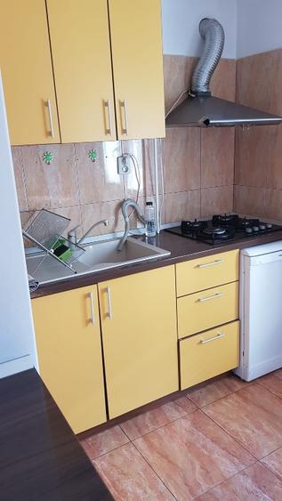 Apartament cu 2 camere decomandat în Decebal