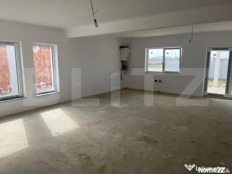 Casă cu 4 camere cu Teren 520 Mp în Sântandrei