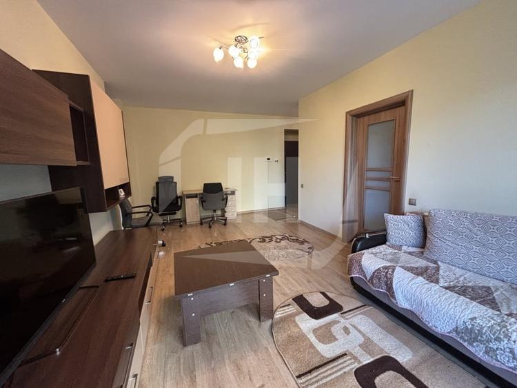 Apartament cu 2 camere semidecomandat, mobilat în Gheorgheni