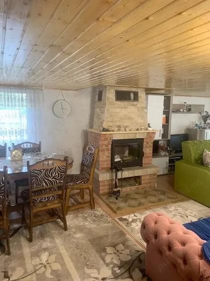 Casă cu 5 camere cu Teren 1000 Mp în Galbeni (Filipești)