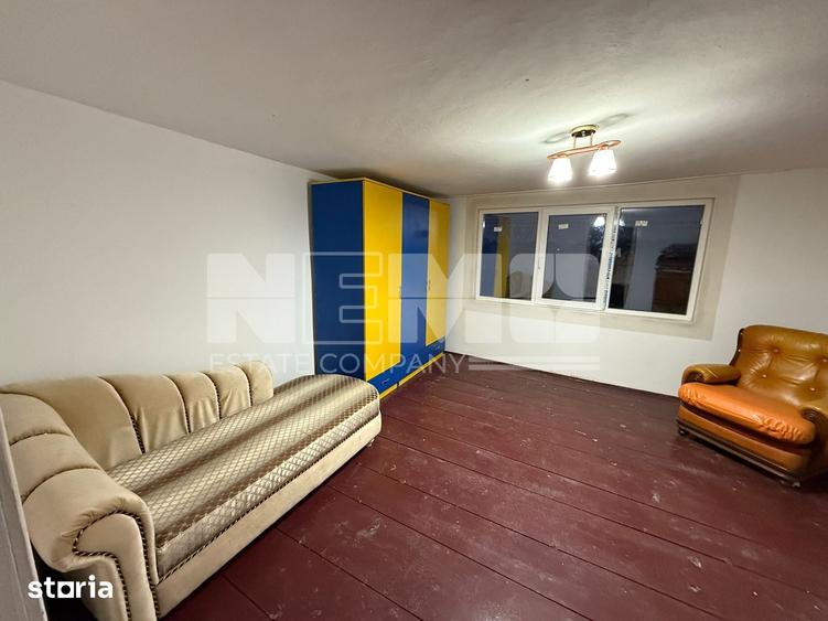 Casă cu 5 camere cu Teren 2000 Mp în Marginea