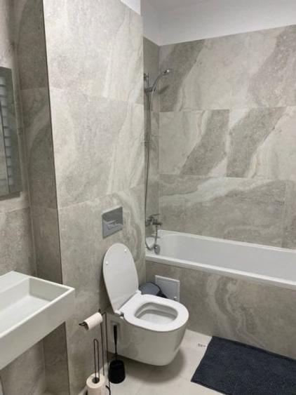Garsonieră decomandată, mobilată în Rahova