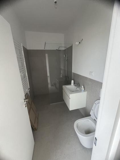 Apartament cu 2 camere nedecomandat în Românești
