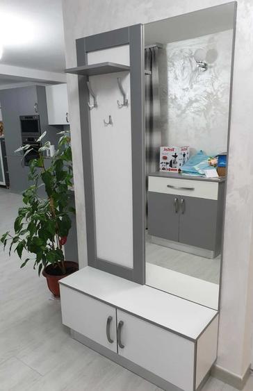 Casă cu 4 camere în Exterior Vest