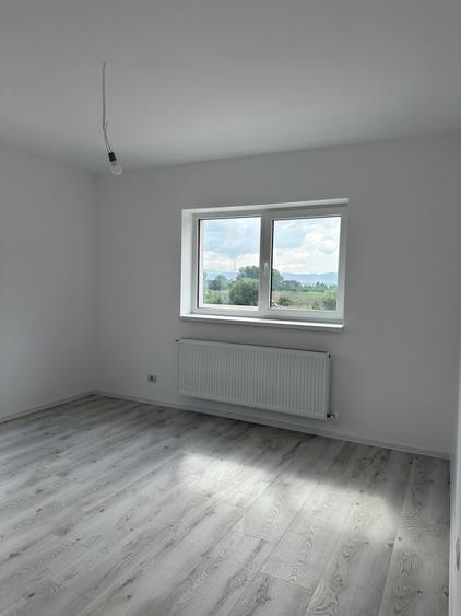 Apartament cu 2 camere decomandat în 13 Decembrie