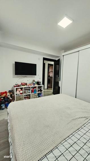 Apartament cu 3 camere decomandat în Cug