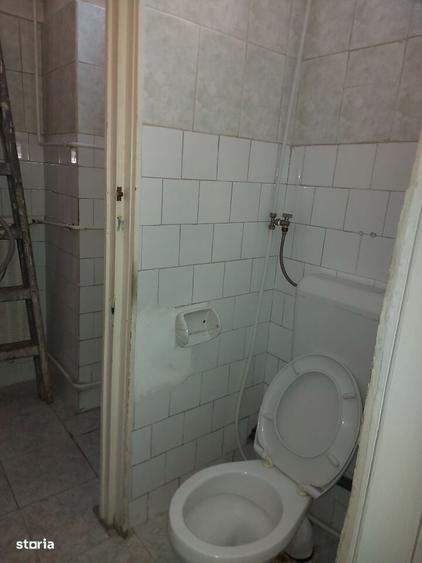 Spațiu comercial, de 35 mp, în Banu Manta