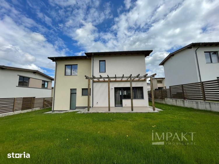 Casa / Vila cu 4 camere de inchiriat - Dezmir - 6