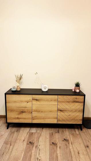Apartament cu 3 camere semidecomandat, mobilat în Universitate