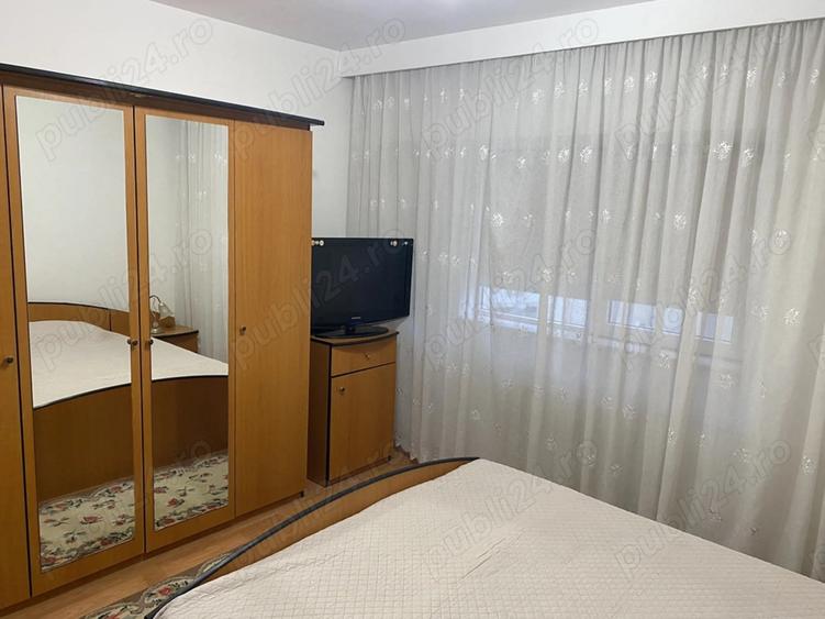 Apartament cu 3 camere decomandat în Stadion