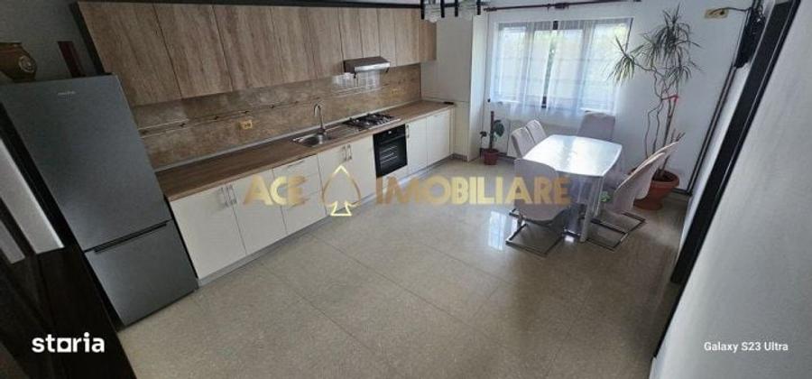 Casă cu 3 camere în Berceni