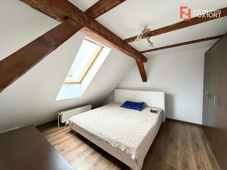 Apartament cu 3 camere decomandat în Complex Studențesc