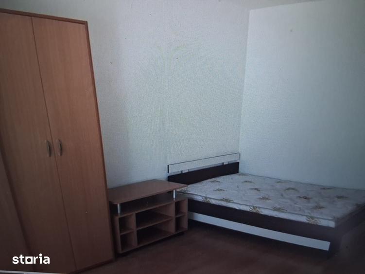 Garsonieră decomandată în Colentina