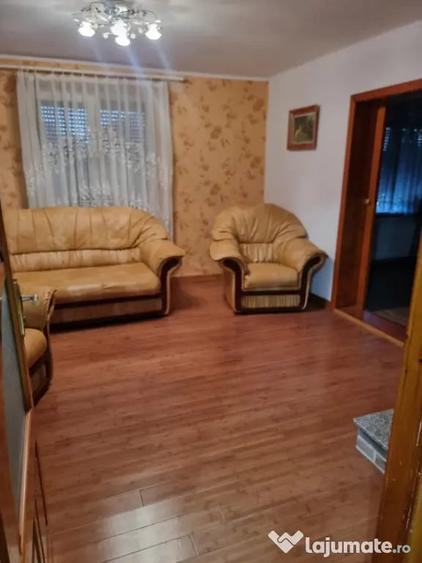 Casă cu 4 camere cu Teren 1724 Mp în Iaslovăț