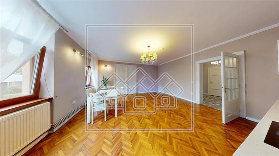 Apartament cu 3 camere circular în Sub Arini