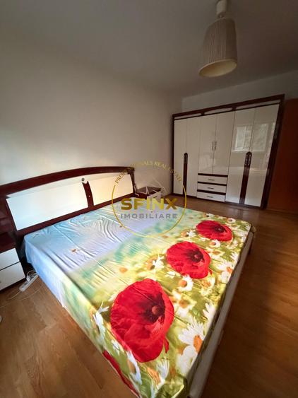 Apartament cu 4 camere decomandat, mobilat în Tei