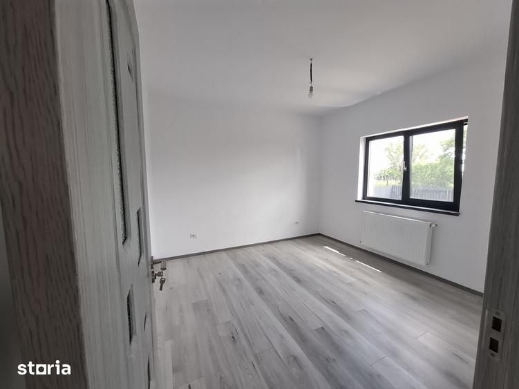 Casă cu 5 camere cu Teren 390 Mp în Hemeiuș