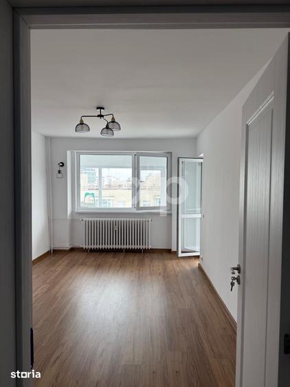 Apartament cu 4 camere în Tineretului