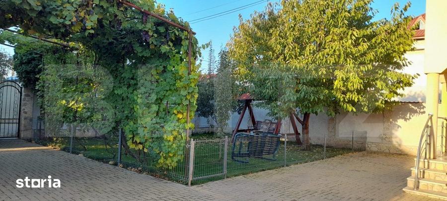 Casă cu 4 camere cu Teren 1200 Mp în Ițcani