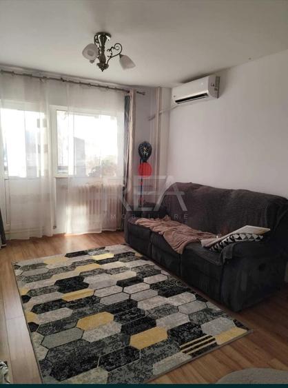 Apartament cu 4 camere decomandat, mobilat în Rahova