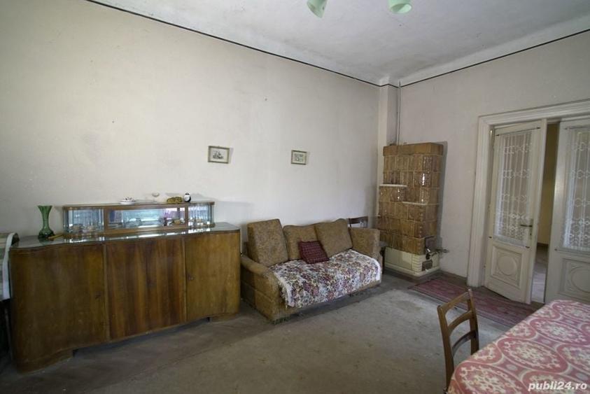Casă cu 2 camere în Central