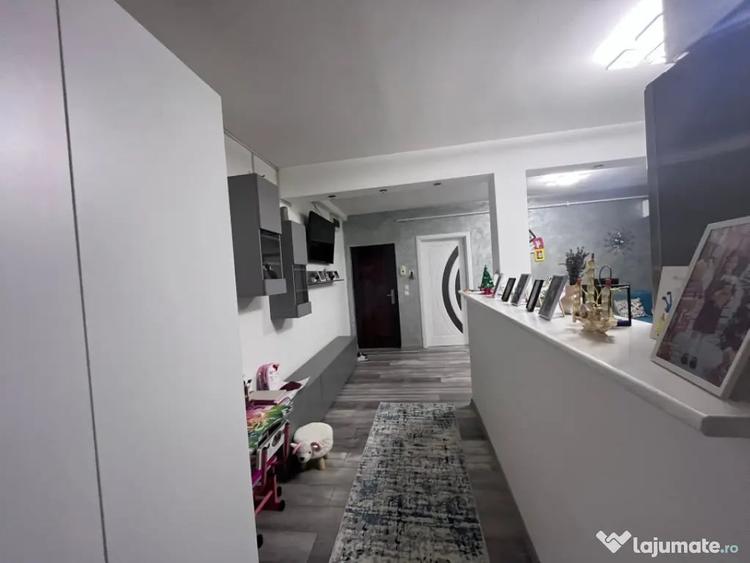 Apartament cu 3 camere, mobilat în Lăpuș
