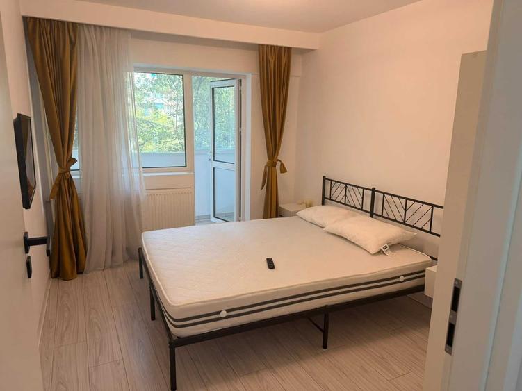 Apartament cu 3 camere decomandat în Gorjului