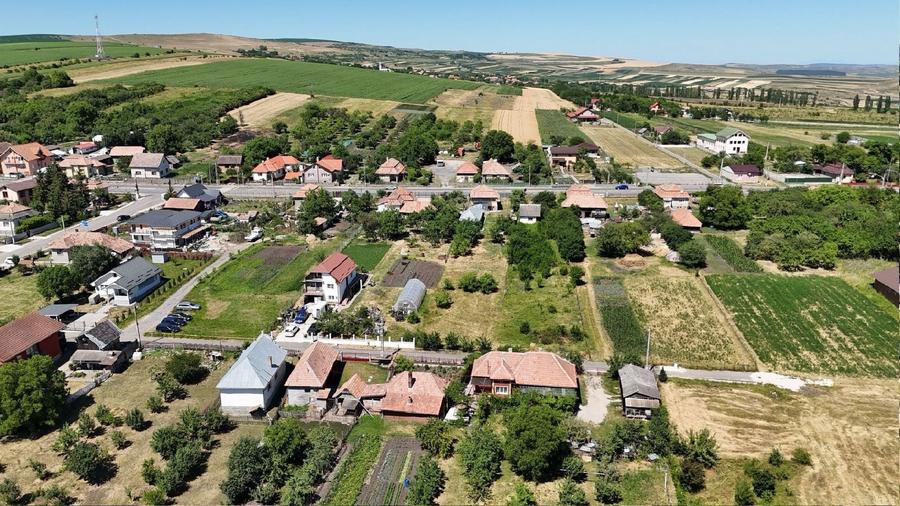 Teren Construcții intravilan de 2021 mp, în Tureni