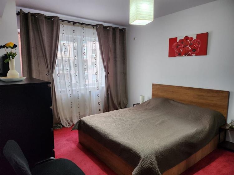 Apartament cu 2 camere decomandat, mobilat în Splaiul Unirii