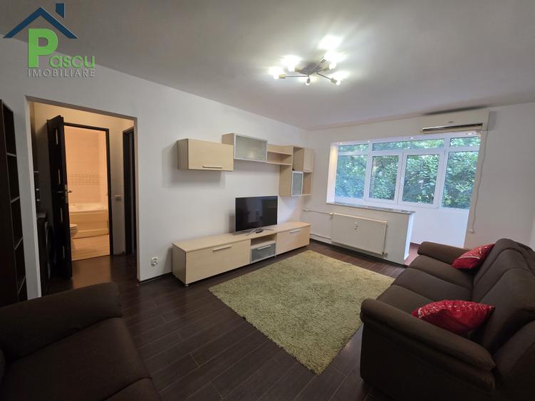 Apartament cu 2 camere semidecomandat în Berceni