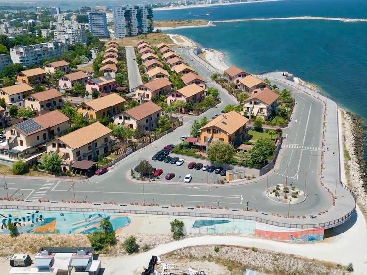 COMISION 0% - Faleza Nord- Santa Maria Bay- Vila P+1+M - 36