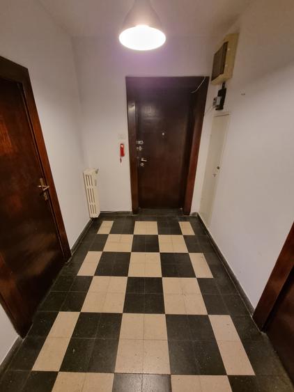 Birou, de 111 mp, în Romană