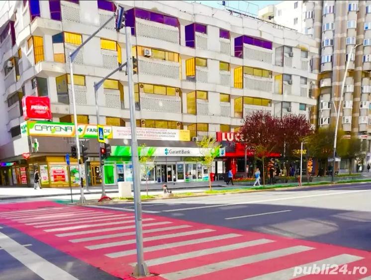 Spațiu comercial, de 11,000 mp, în Central