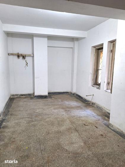 Spațiu comercial, de 108 mp, în Basarabia