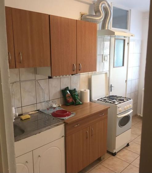 Inchiriez apartament 2 camere centru Otopeni - 1