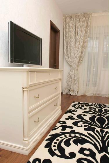 Apartament cu 3 camere decomandat în Herăstrău