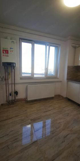 Apartament cu 3 camere decomandat în P-ța Unirii
