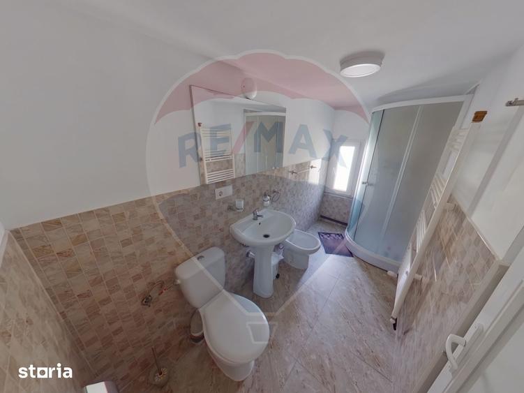 Casă cu 5 camere cu Teren 152 Mp în Mara