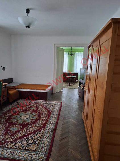 Casă cu 3 camere în Central