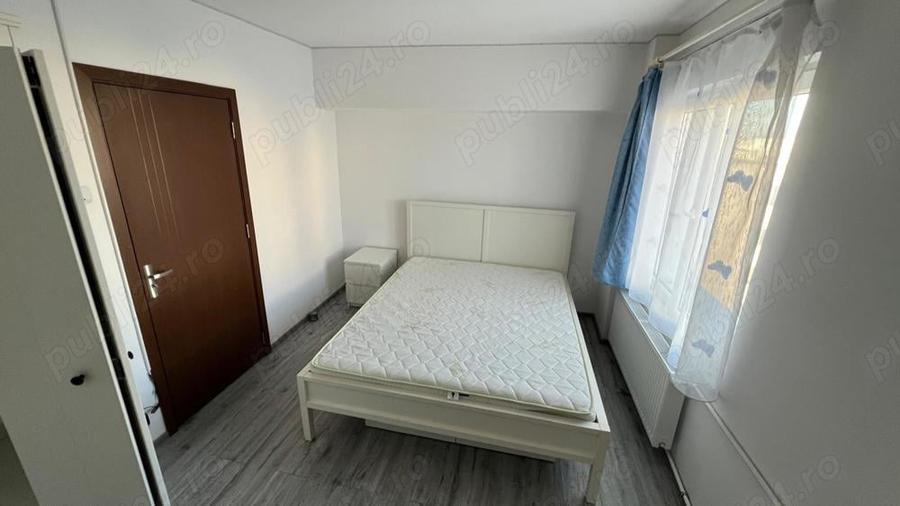 Apartament cu 3 camere semidecomandat în Lujerului