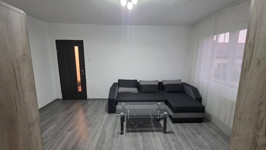 Apartament cu 2 camere în Complex Studențesc