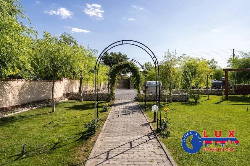 Spațiu comercial, de 628 mp, în Dunavățu de Jos